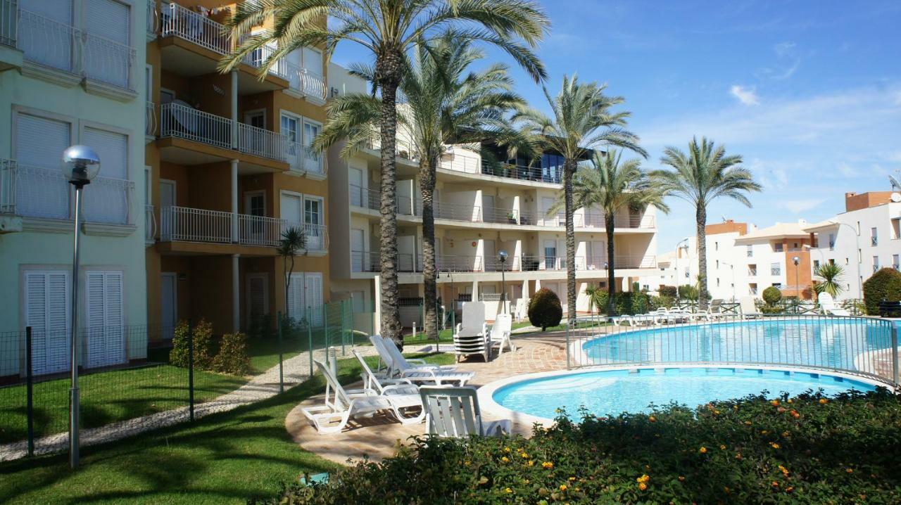 Pool&garden Oura Flat Ferienhaus